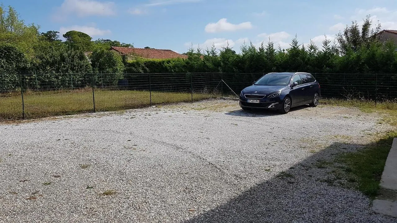 Gite Pourquoi Pas Montegut-Lauragais 0*,  France